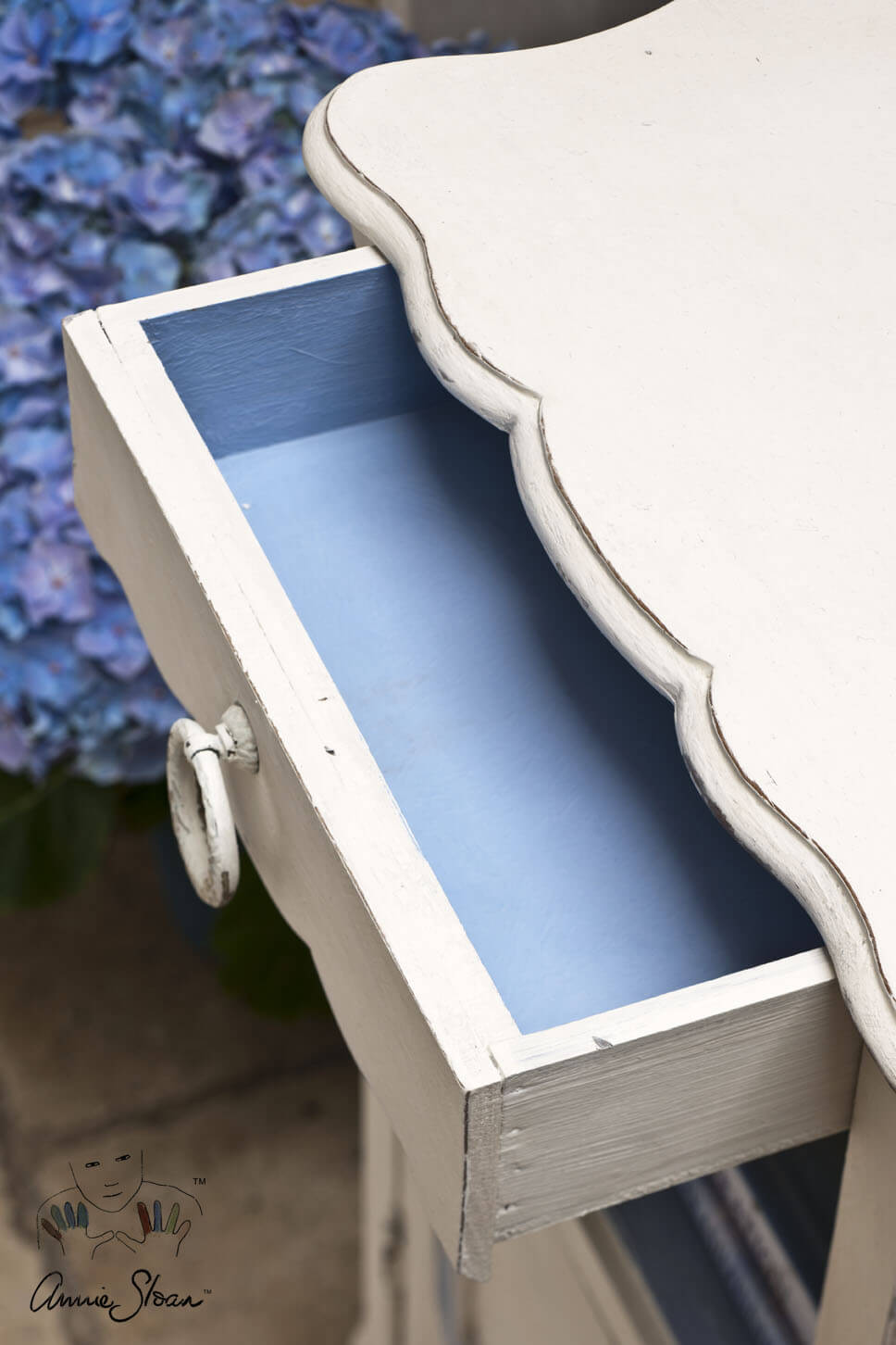 Annie Sloan Chalk Paint in ‘Original’ used to upcycle vintage furniture with a soft, classic finish