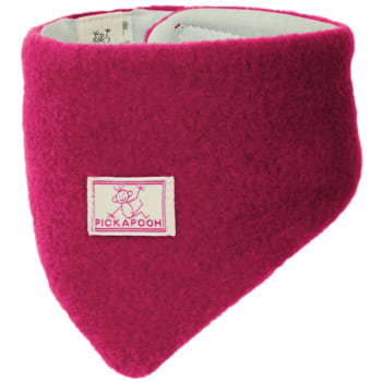 Fucsia Pickapooh triangular scarf for babies and children, made from soft organic wool, ideal for warmth and comfort.