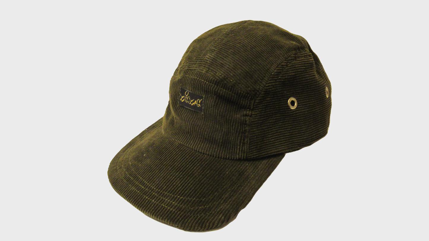 Zig Zag upcycled cap army green. Made from repurposed textiles, combining sustainability, durability, and style for an eco-friendly fashion choice