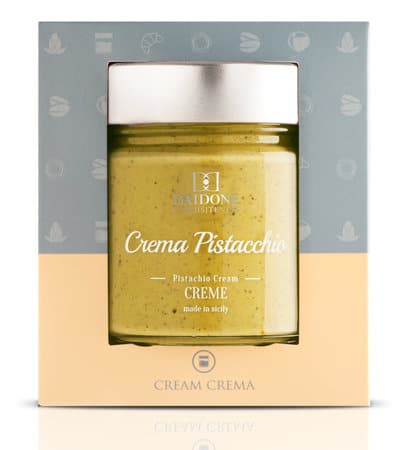 Crema de pistacho dulce hecha a mano