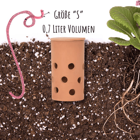 Small terracotta worm vase for composting in soil, 0.7 L volume, ideal for eco-friendly gardening and plant nutrition